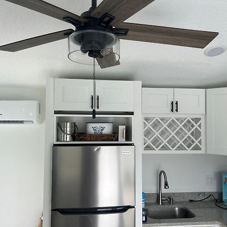 Perfect Getaway-Lovely Cottage House- Near Beaches Nokomis Extérieur photo